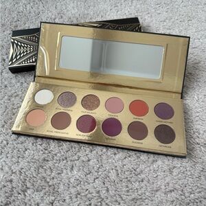 Colored Raine “Queen of Hearts” eyeshadow Palette